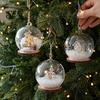 Winterwunderland Szene Requisiten Beleuchteter Weihnachtskugel Schmuck, LED Schnee Warmes Licht Anhänger Hängende Kugel mit Rentierhütte für Baum