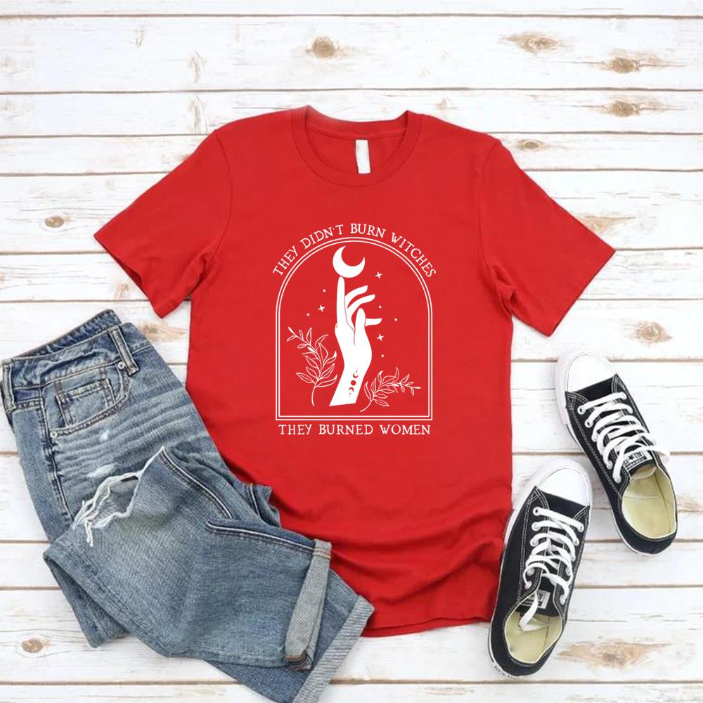 Sie verbrannten keine Hexen, sie verbrannten Frauen T-Shirt Feministische Hexe T-Shirt Kurzarm Grafik T-Shirts Halloween Feminismus T-Shirt