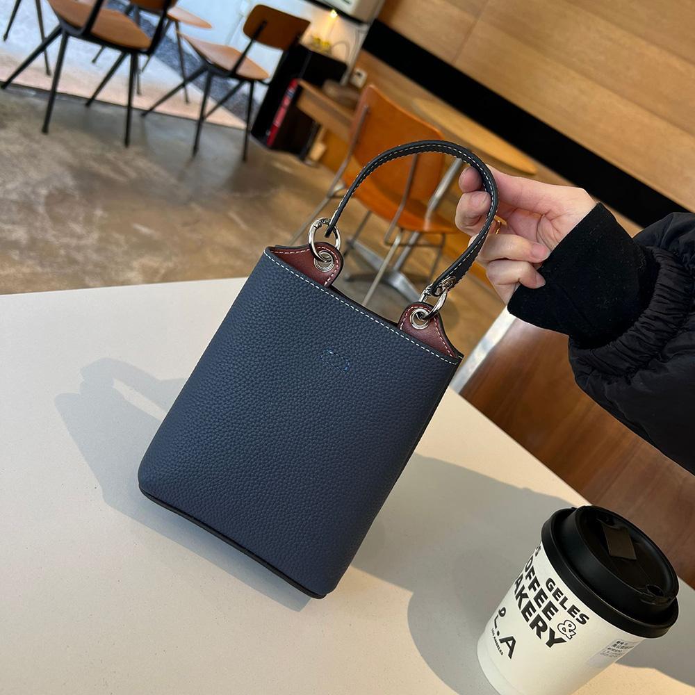 2025 Neue Mini Damen Schultertaschen Echtes Leder Kleine Handtasche Paneeliert Erste Schicht Rindsleder Umhängetasche Eimertaschen Geldbörse