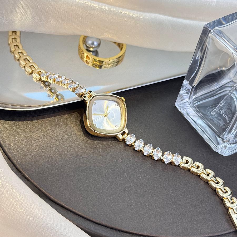 Bracelet Combination Zircon Small Exquisite Rhinestone Luxury Watch Small Watch Quartz Watch