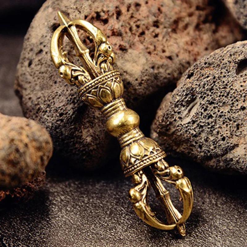 1PC Vajra Tibetan Buddhist Lama Dorge Decor Vintage Brass Hand Carving Religious Supplies Fengshui Ornament Collectibles