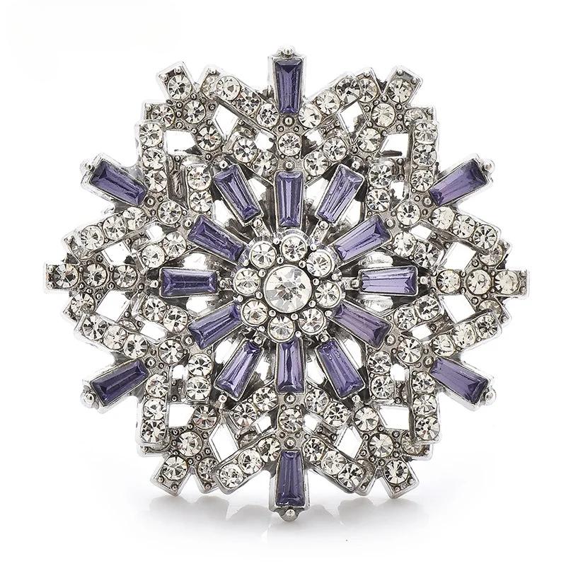Snowflake Brooch Pins for Women Unisex Winter Flowers New Year Party Corsage Gifts