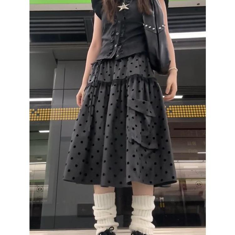 Retro Japanese A-line Layered Cake Skirt - High-Waisted, Lace Trim, Midi Length for Petite Women