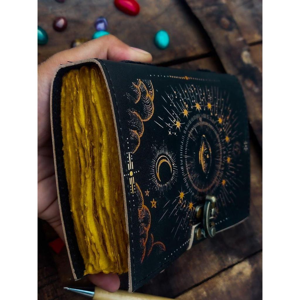 Handgefertigtes Lederjournal mit Büttenpapier Drittes Auge Grimoire-Journal Antikes leeres Zauberbuch Wicca Notizbuch Horror Spezialbuch