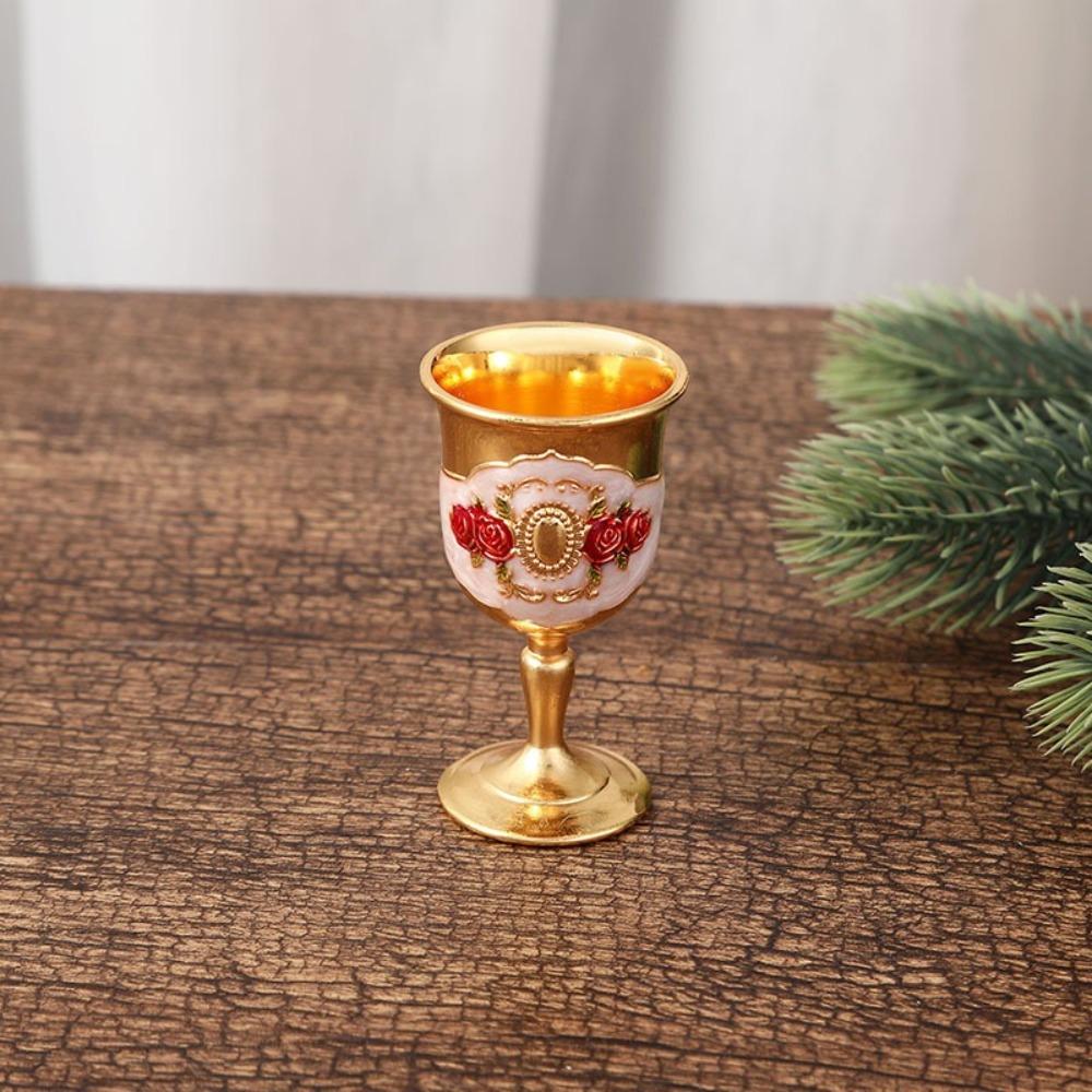Creative Gold Vintage Wine Glasses Metal Drinkware White Wine Cup European-style Tableware Accessories Cocktail Cup Home Party