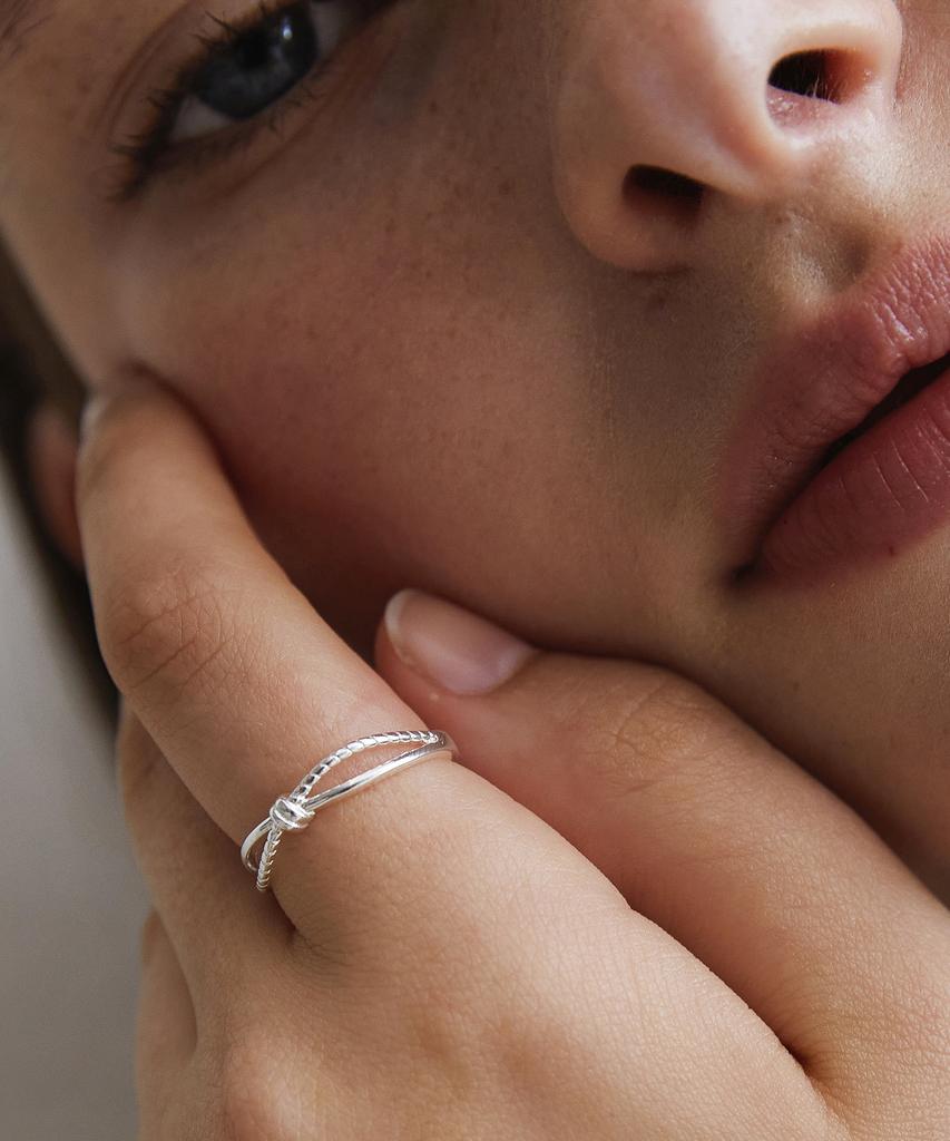 Tatiana (Silver 925) Eternal Loop Ring Cr1847