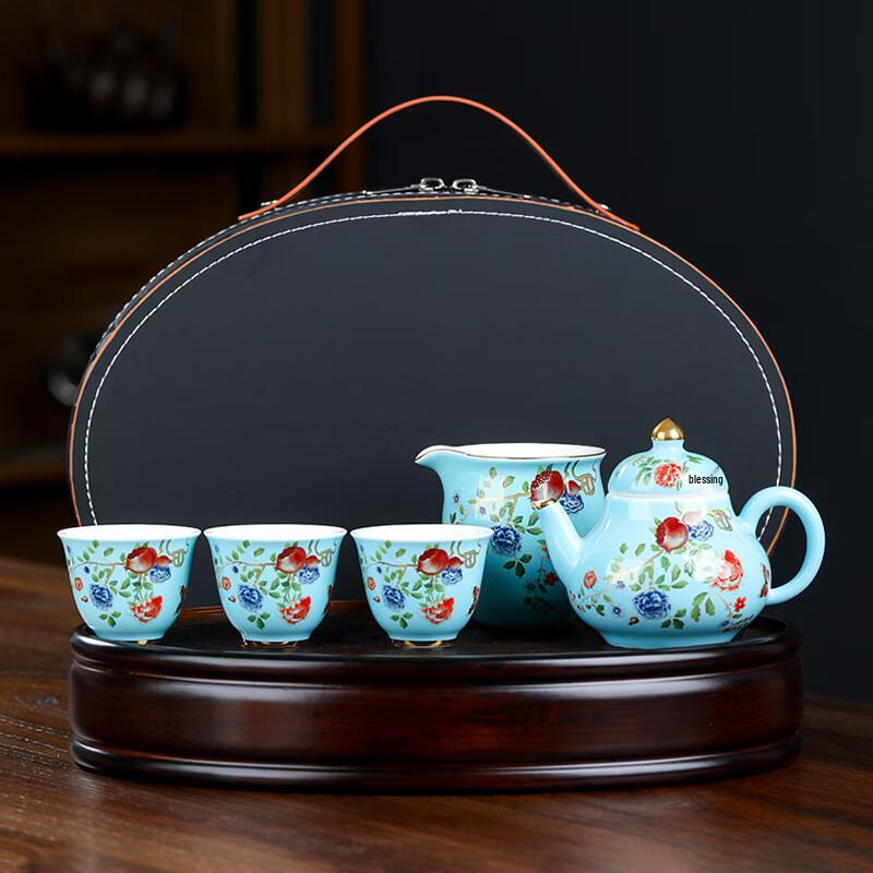 

Chinese Ceramic Tea Set