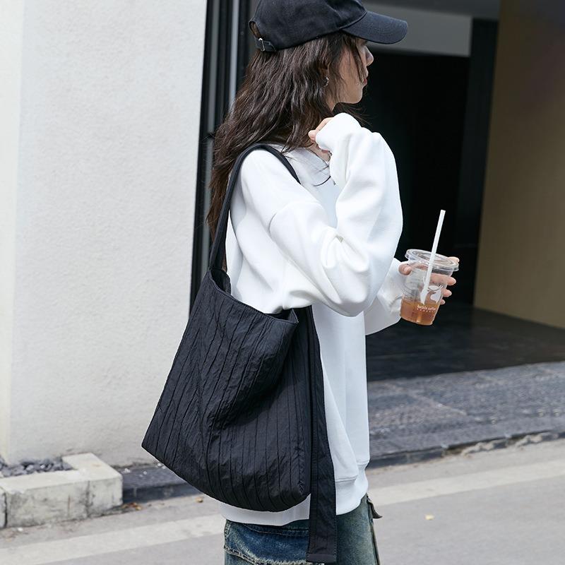 

Сумка под мышкой Текстурная сумка Для поездок на работу Большая вместимость Сумка через плечо Сумка-тоут Женская сумка-ведро чёрный