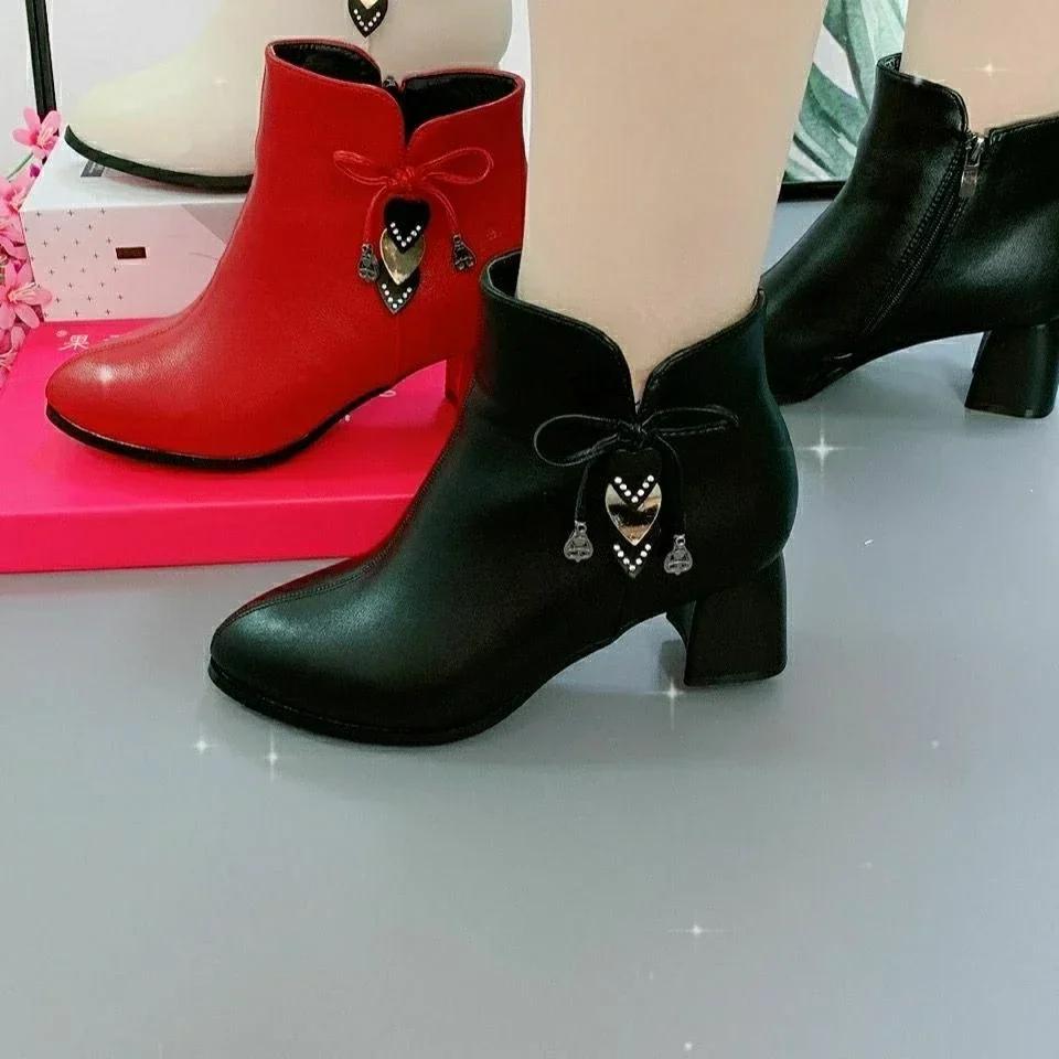 Women's Boots Temperament Pointed Tip Leather Boots Fashion High-heeled Ankle Boots for Women Leather Short Boot Bottines Femmes
