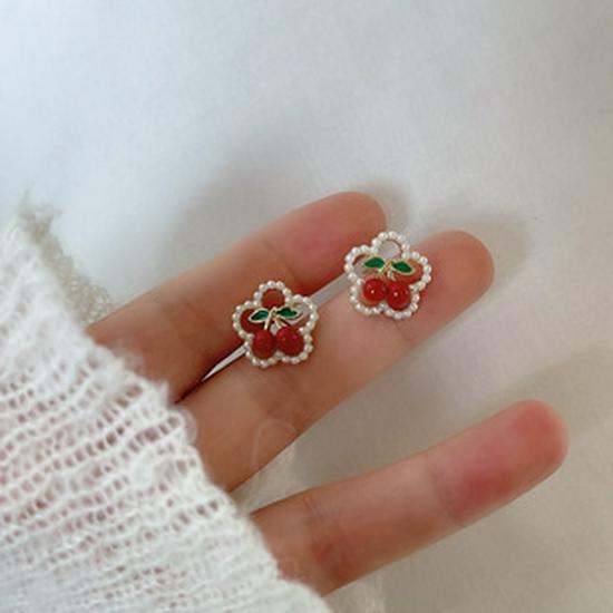 2024 D Retro Wine Red Velvet Rose Pearl Earrings: Hong Kong Style, Autumn/Winter Trend