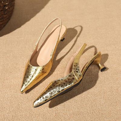 Mode Sommer Neue Baotou Sandalen mit dünnem Absatz Damenmode Spitz Zehenbereich Flacher Ausschnitt Weiche Sohle Rutschfest Verschleißfest Niedrige Absatzschuhe