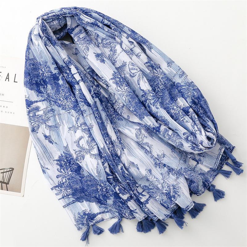 Retro Chinese Silk Scarf: Blue & White Porcelain Sunscreen Shawl for Hanfu & Photography