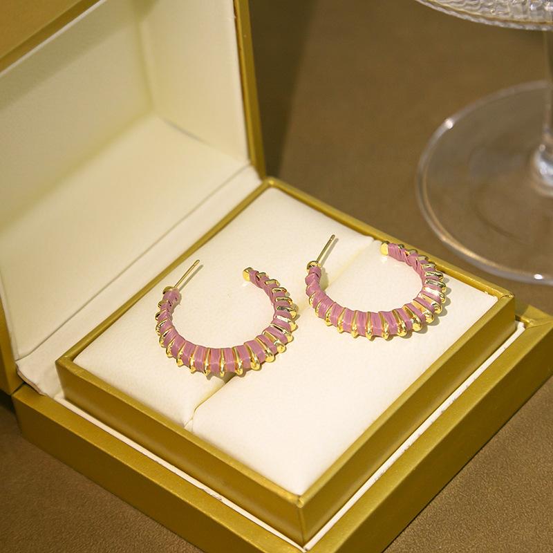 Colorful Color Matching C-Shaped Metal Earrings, Retro Court Style, Beautiful Temperament, Round Ring Stud Earrings.