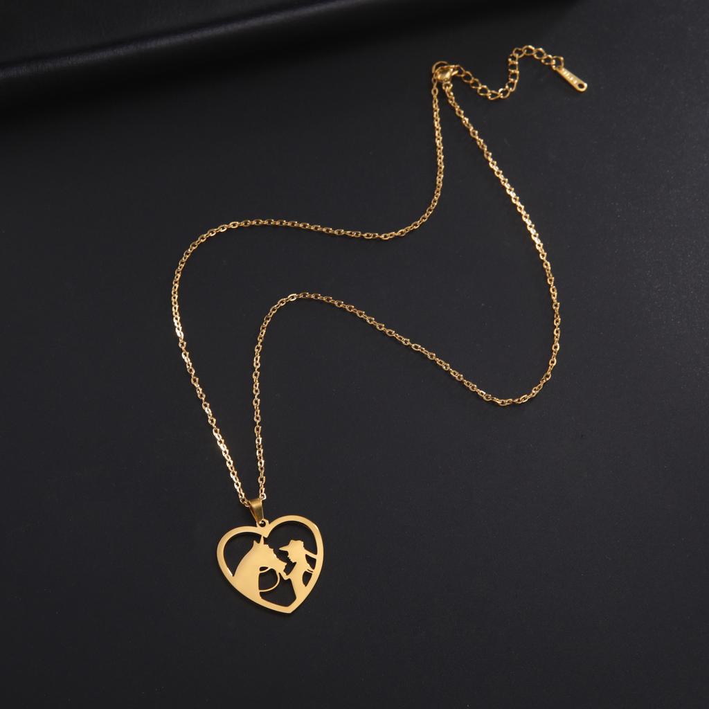 Skyrim Horse Girl Heart Pendant Necklace Women Stainless Steel Neck Chain Choker Fashion Jewelry Birthday Gift for Horse Lover