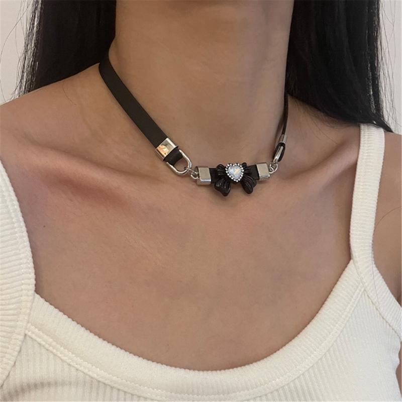 Y2K Aesthetic Heart Bowknot Choker Necklace Trendy Neckchain Jewelry Accessory Deliacte Pendant Neck Chains for Women