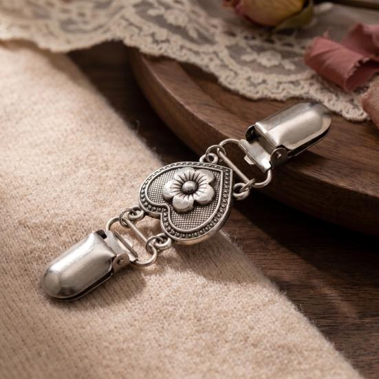 Elegant Sweater Brooches 4Pcs Vintage Clips for Women Girls, Retro Floral Cardigan Clips, Scarf Clasps Cloak Shawl Clip, Waist Cincher Loose