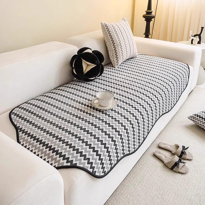 Special-Shaped Chenille Sofa Cushion, High-End Irregular Non-Slip Seat Cushion, All-Season Leather Sofa Cover Seat Cushion