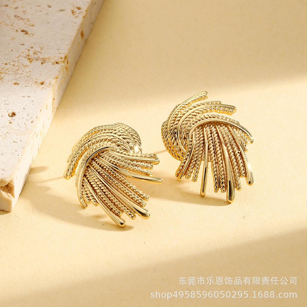 Gold Retro Irregular Shaped Stainless Steel Stud Earrings for Women – Trendy and Exaggerated European and American Style