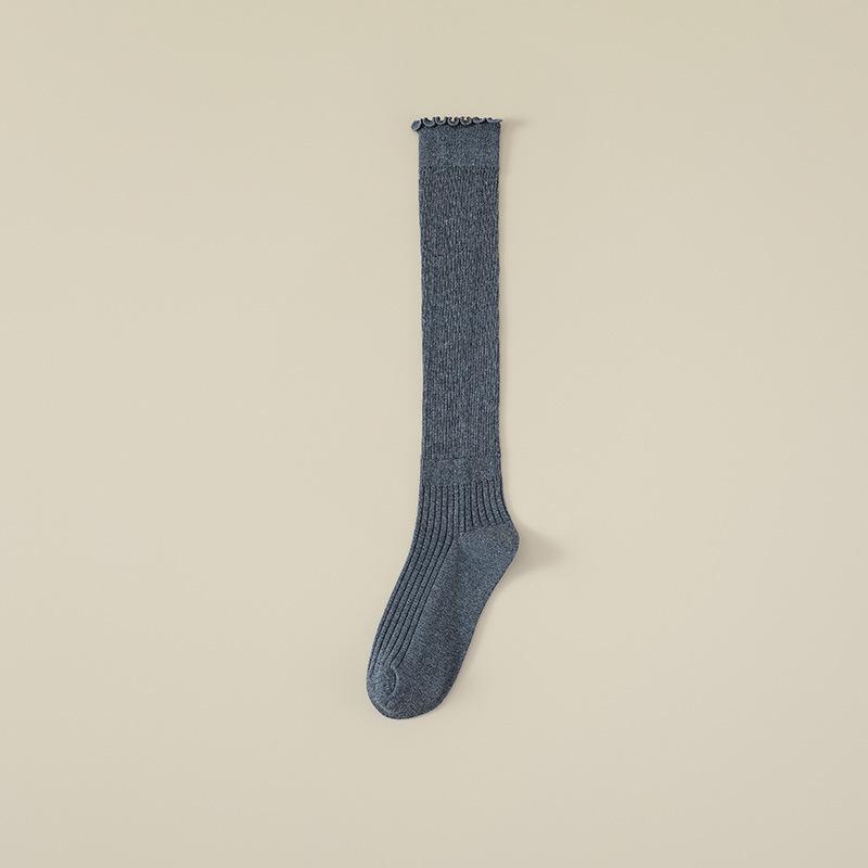Frühlings- und Herbst-Holz-Ohr Manschette Lange Socken, Kniehohe Strümpfe für Damen mit Spitzenbesatz, Schöne Beinstrümpfe für Damen mit Spitzenbesatz.