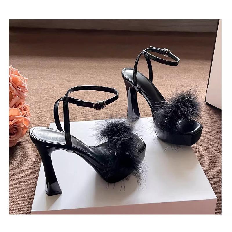 

Туфли на высоком каблуке в западном стиле с открытым носком и блочным каблуком, женские, лето 2025, новые нишевые сандалии 34 чёрный