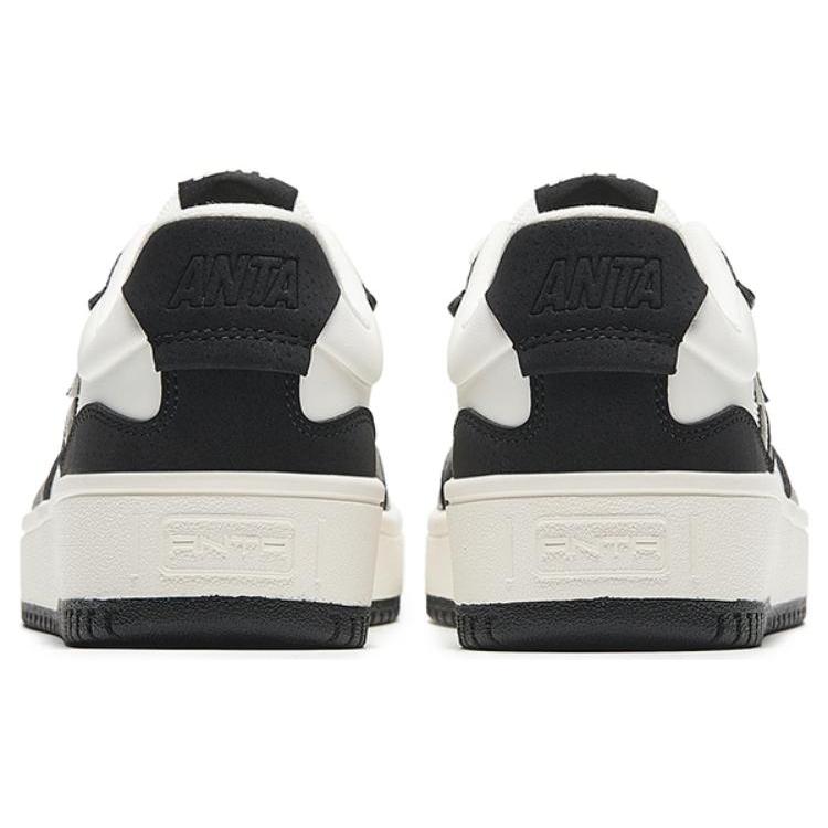 Anta Slip Resistant Abrasion Resistant Low Top Skateboard Shoes Women's Black White 922338088-5