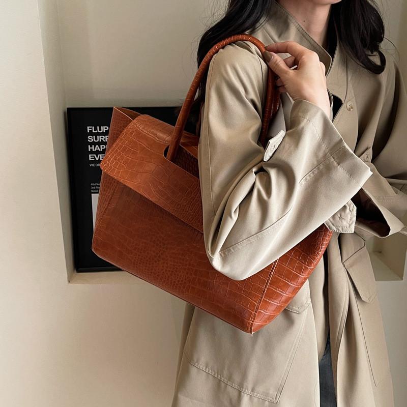 Color Simple Solid Crocodile Texture Women Large Capacity Shoulder Bag Tote