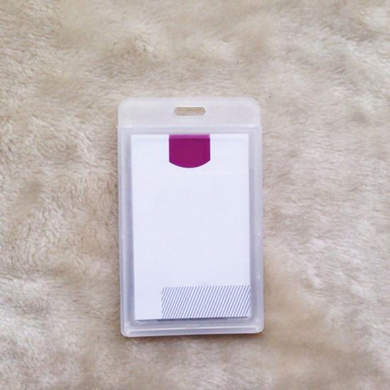 

Waterproof Hard Plastic Permit ID Card Badge Employee Name Tag Holder Cover білий