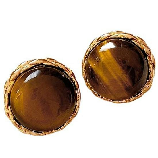 Boucles d'oreilles simples haut de gamme pour femmes automne/hiver 2025: Design polyvalent avec le système de couleur Maillard