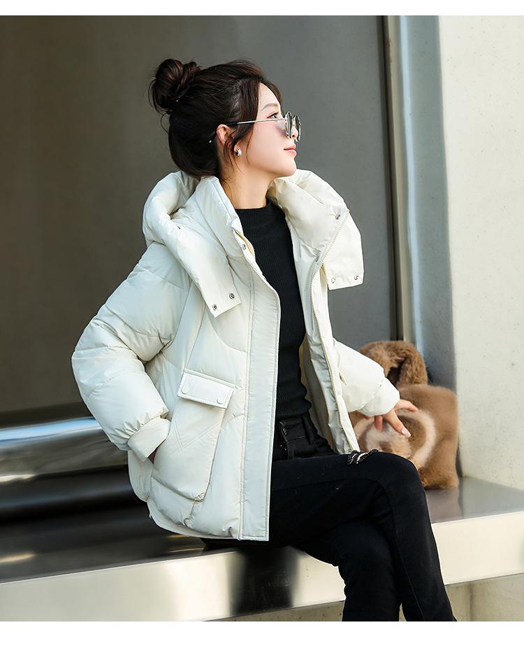 Women’s Short Hooded Windproof Thicken Warm Winter Jacket With Raglan Sleeves