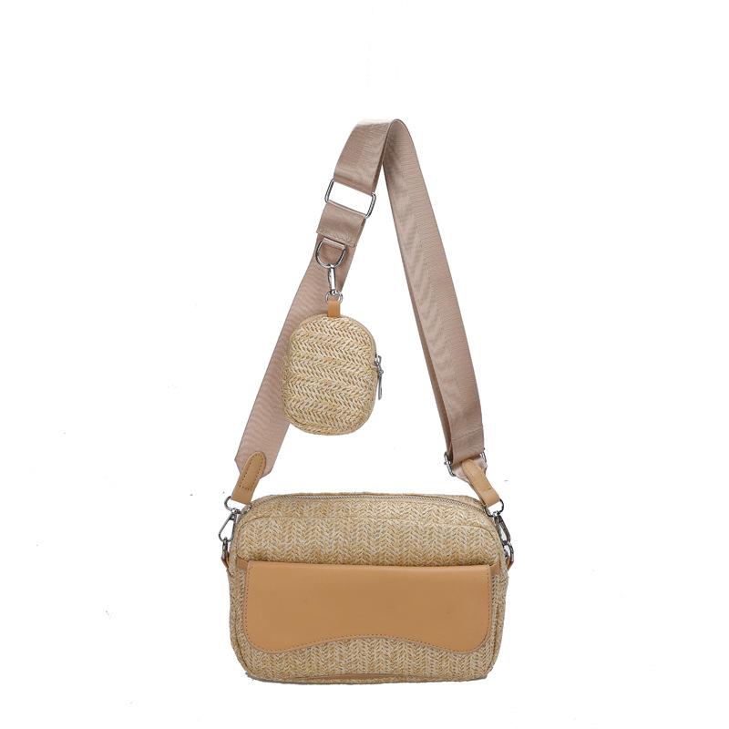 Straw messenger bags are now popular in small square bags, new woven women's bags, fashionable and simple shoulder bags, and large capacity.