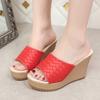 2025 summer new slope heel slippers thick-bottomed waterproof table large size fish mouth slippers casual open-toed women's slippers