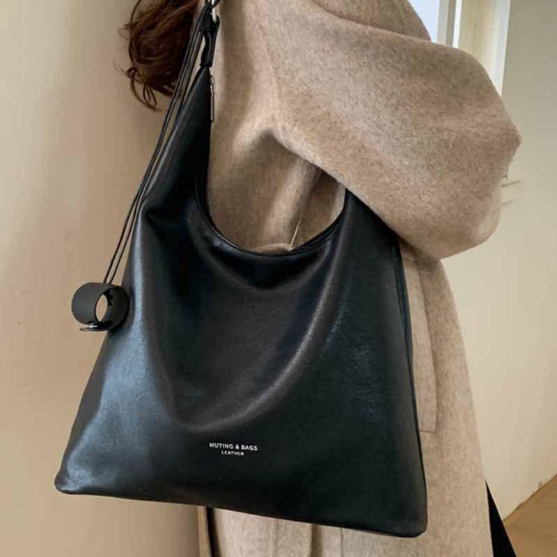 Autumn and Winter Retro Large-capacity Tote Bag Women's 2025 New Trendy Shoulder Handbag Fashionable Commuter Bag