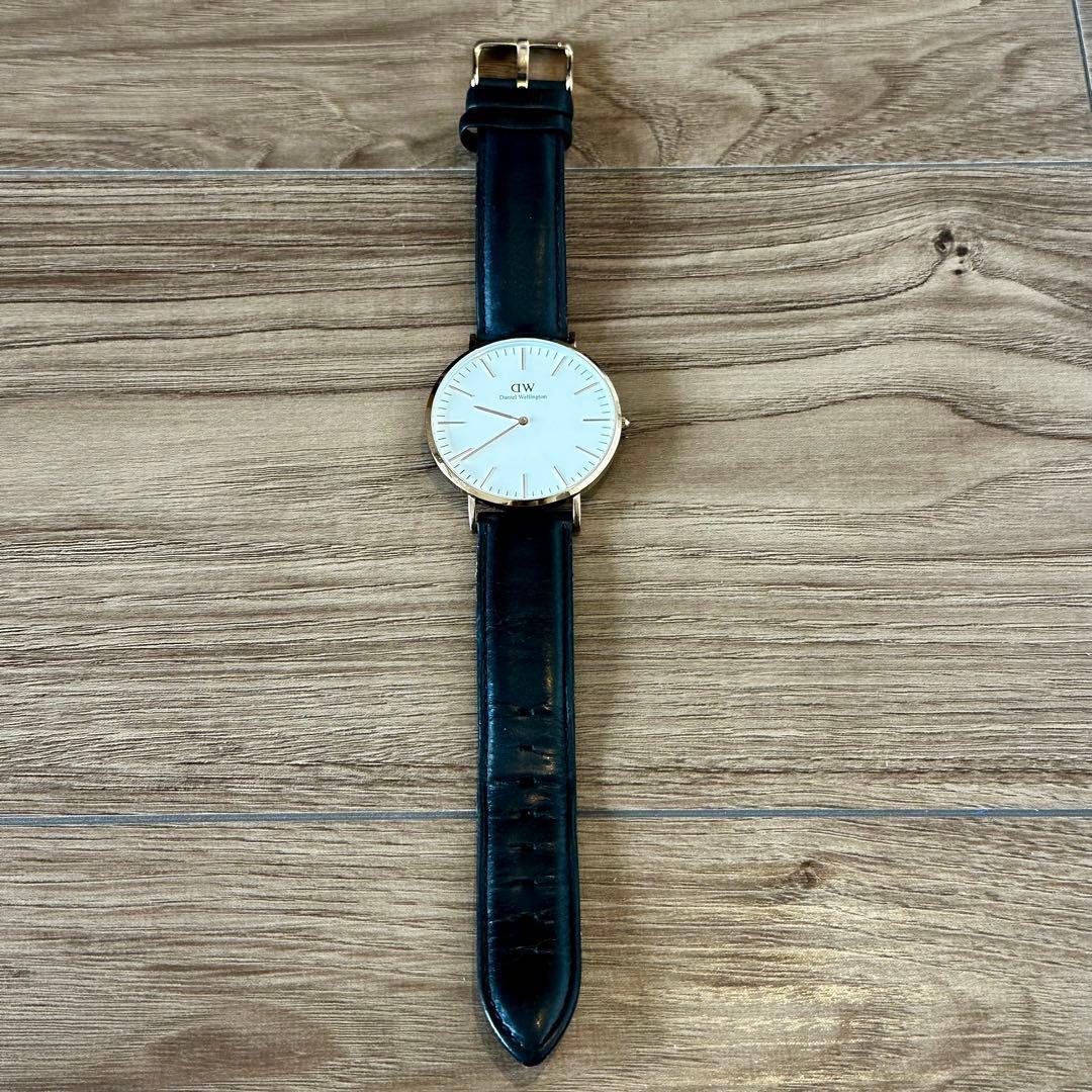 Used Daniel Wellington watch white/gold