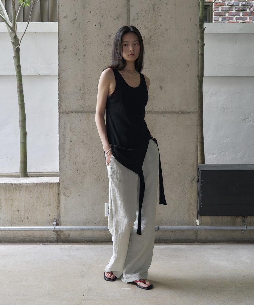 Mosyupamosyu Tie Sleeveless [Black]