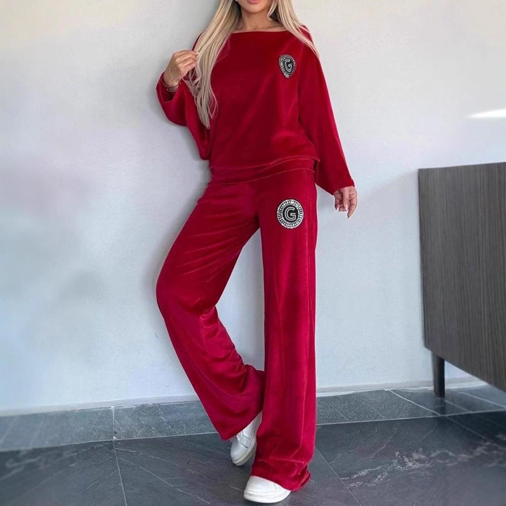 2024 Women's Gold Velvet Two-Piece Set: Solid Color Round Neck Batwing Sleeve, Perfect for Autumn and Spring.