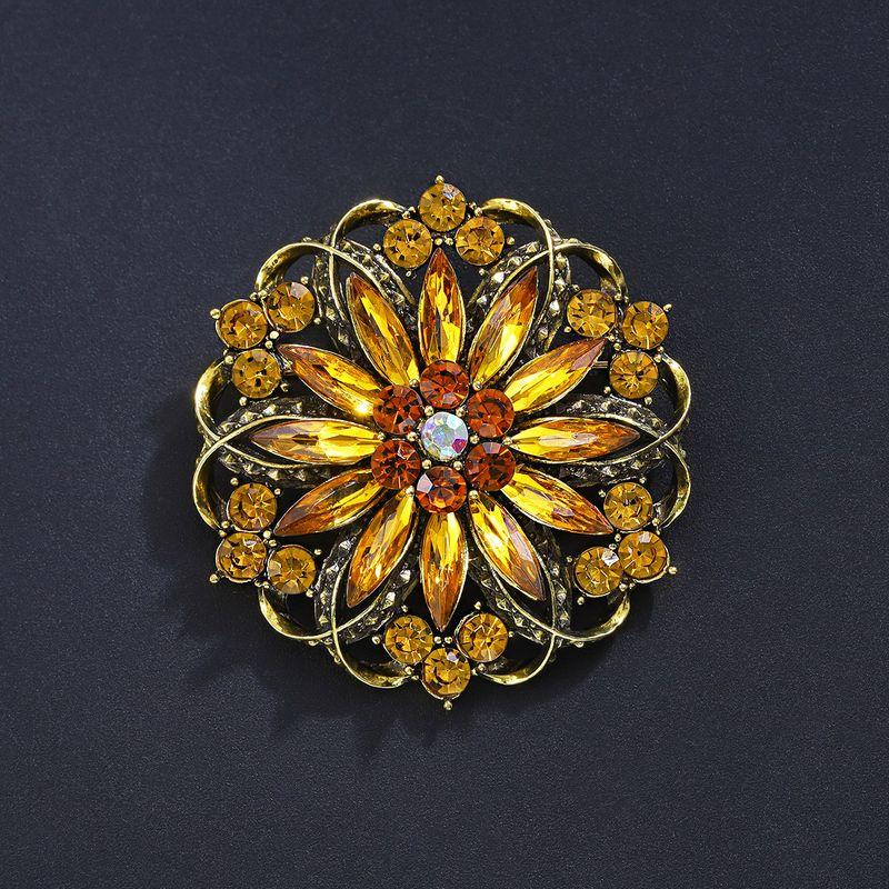 

Fashion and Personalized Sunflower Brooch Best Seller in Europe and America Exquisite High Profile and Generous Plant Florals Costume Accessories Ancient Gold, Golden + White Ab