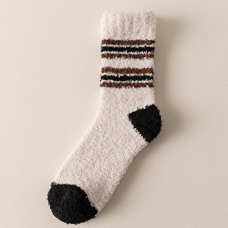 Men's Mid-Calf Coral Fleece Socks - Thickened, Velvet-Lined for Autumn/Winter; Ideal for Sleeping and Warm Floors.