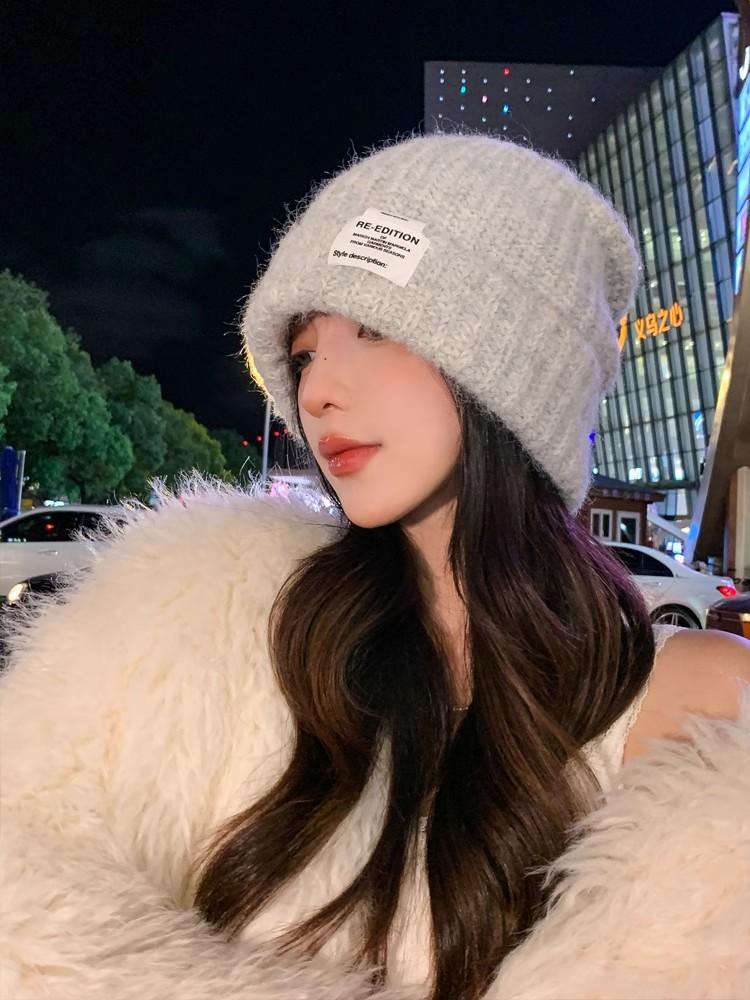 

Hat 2025 new winter warm wool hat big head circumference shows small face loose ear protectors knitted hat tide M（56-58cm）