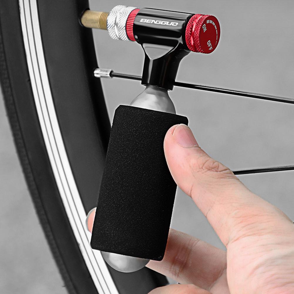 CO2 Bicycle Tire Inflator CO2 Bicycle Pump Schrader & Presta Bike Tire Pump Tool Mini Bike CO2 Injector for Bicycle Basketball