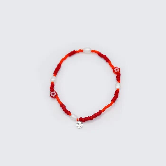 Bonbo Freshwater Pearl Mini Smile Flower Charm Bead Bracelet