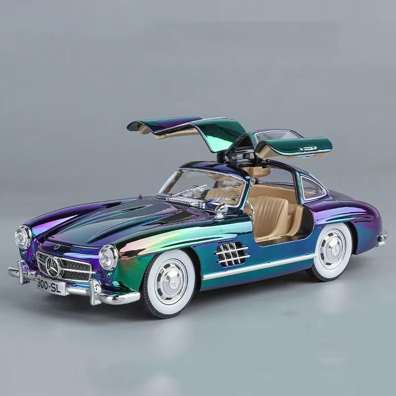 Nové 1:Miniaturní model retro auta 300SL z hliníkové slitiny v měřítku 1:24, otevíratelné 4 dveře, zvukové a světelné efekty, dárek ke Dni dětí