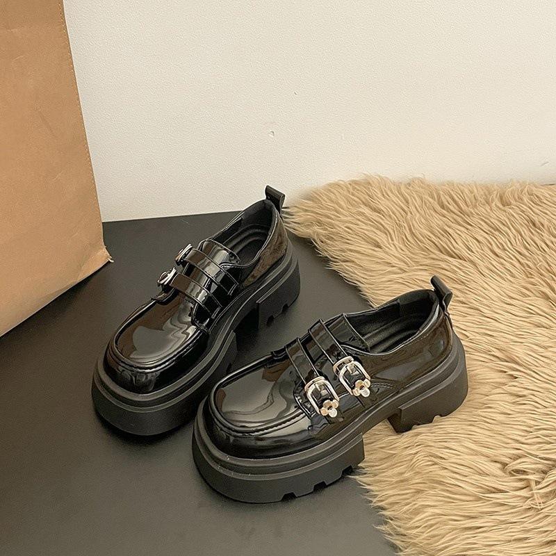 

First encounter season thick-soled heightening black loafers women s 2026 spring retro small jk single shoes British style 39