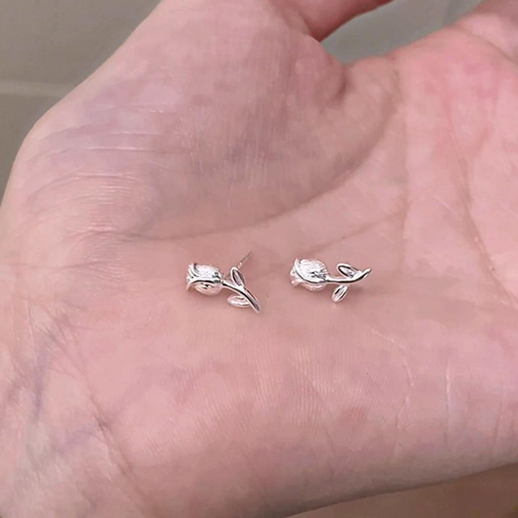Elegant Tulip Flower Stud Earrings For Women Lightweight Copper Jewelry Perfect Gift For Birthday Anniversary