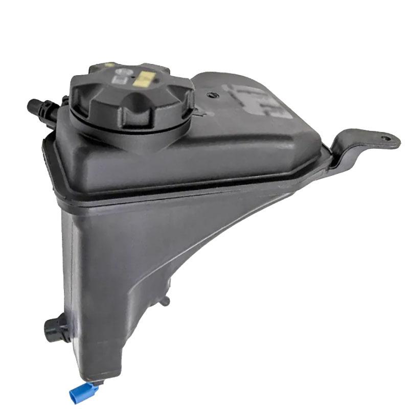 1713 7640 514 Car Accessories  Expansion Tank 17137607482 17137640514 17137567462 17137543026 for BMW E90 E84 E81 E82 E88
