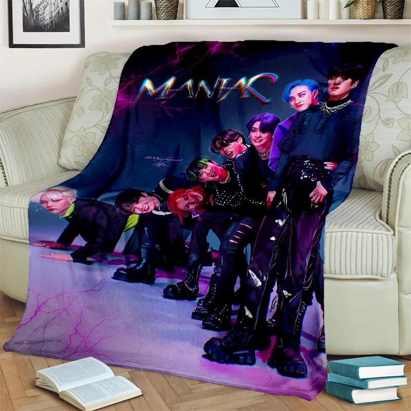 3D Kpop Stray Kids Korea Singer Blanket,Soft Throw Blanket for Home Bedroom Bed Sofa Picnic Travel Office Rest Cover Blanket Kid