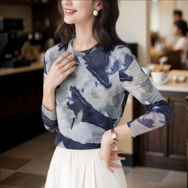 Langärmeliges Top Design Slim Batik Basis Shirt für Damen Frühling Neu Pullover Print T-Shirt