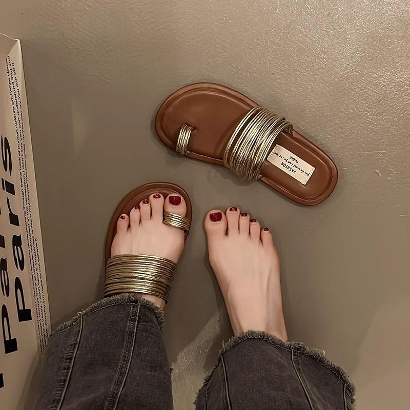 Niche Design Set Toe Cool Slippers Women's Summer Wear 2025 New with Skirt Seaside Flat Roman Sandals