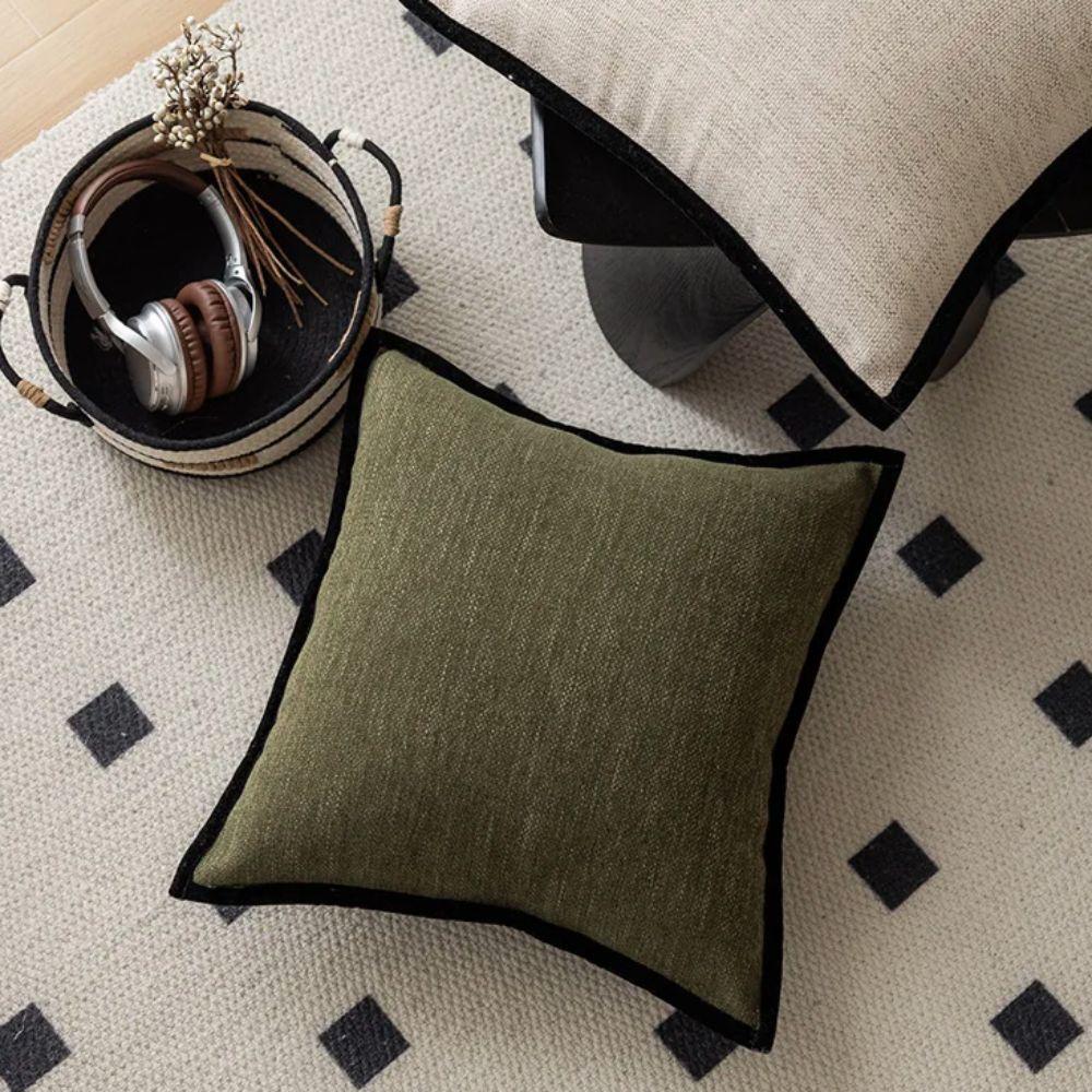 Retro Cushion Cover Black Border Waist Pillow Cover French Medieval Style Pillowcase  Hotel