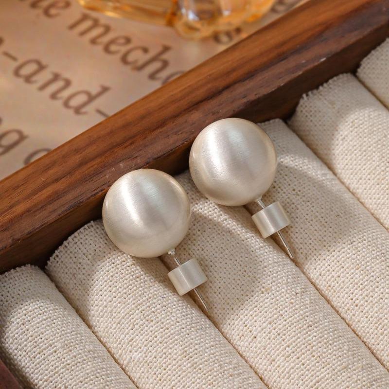 Модные женские серьги-пусеты с матовым полым шариком, легкая роскошь, высокий темперамент, серьги-кольца для интернет-знаменитостей