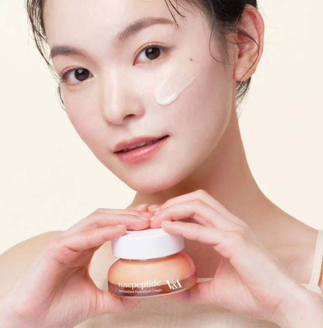 Antioxidative Feuchtigkeitscreme – Feuchtigkeitsspendende & Strahlende Pflege